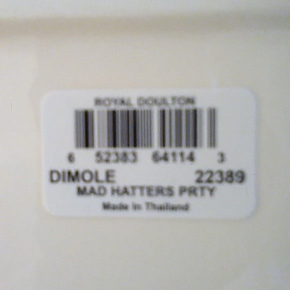 Walt Disney's Royal Dolton, Mad Hatter's Tea Party - Picture 8 of 13